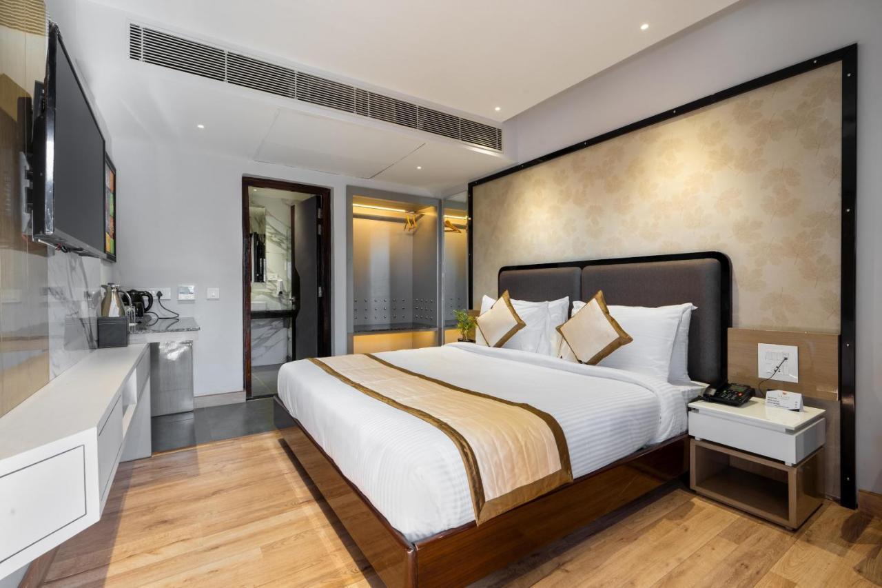 Hotel Sterling Legacy Shimla Esterno foto
