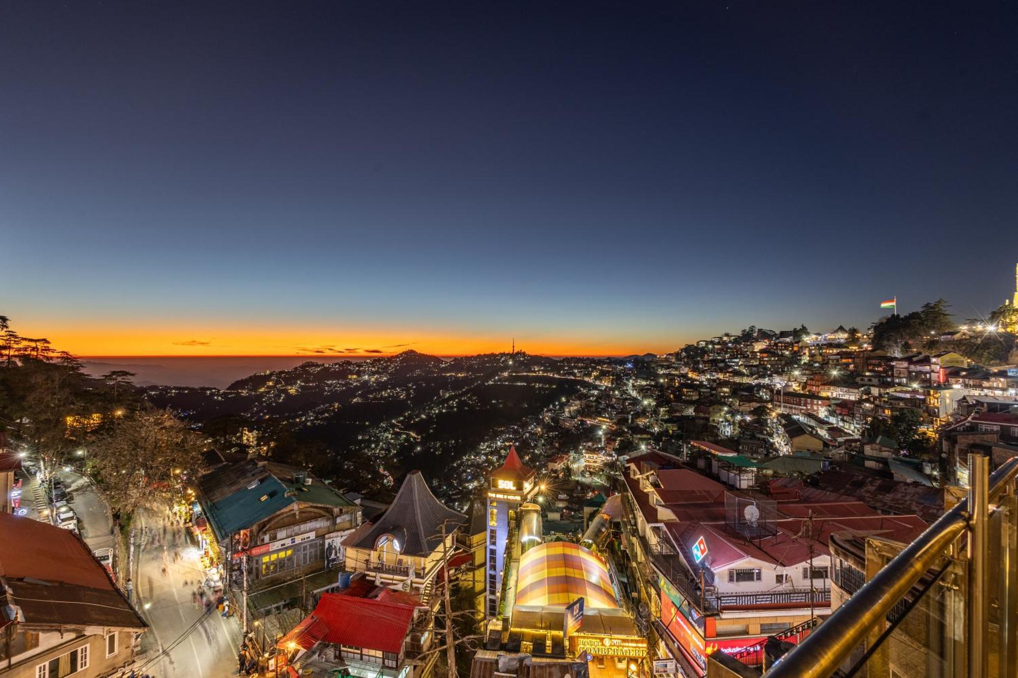 Hotel Sterling Legacy Shimla Esterno foto