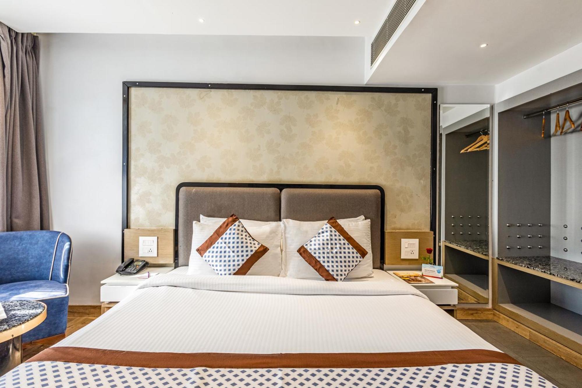 Hotel Sterling Legacy Shimla Esterno foto